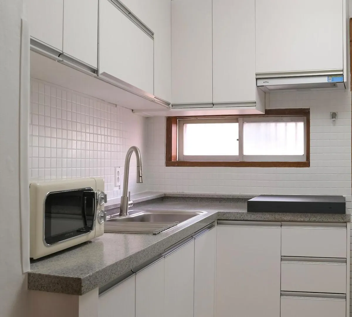 Stay Anon In Busan Apartment